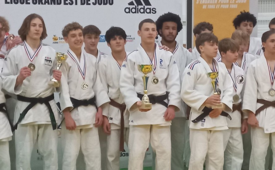 Noé - Champion Grand Est par equipes cadets